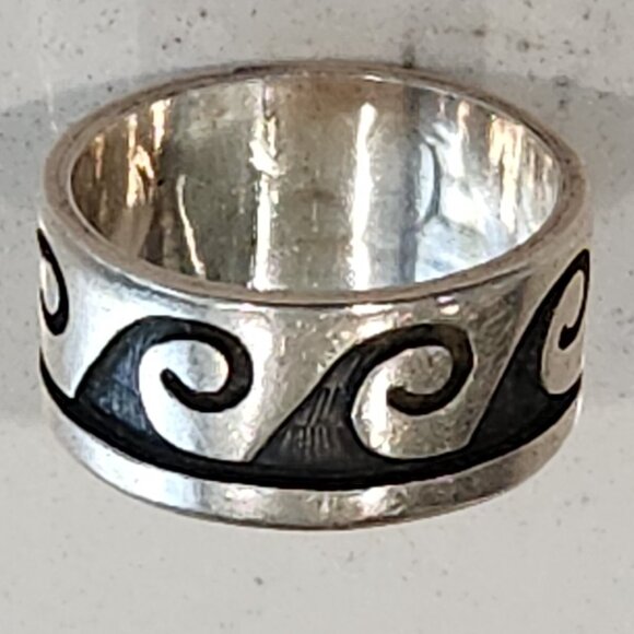 Native American Hopi Water Wave Ring - Picture 2 of 4